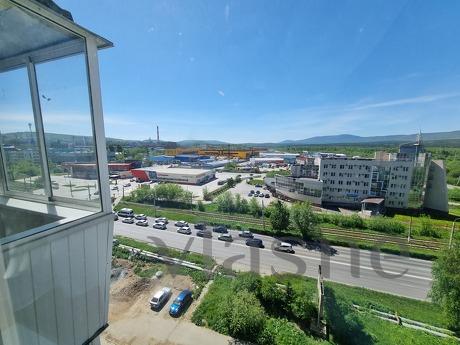 1-room apartment Mira 28, Zlatoust - apartment by the day