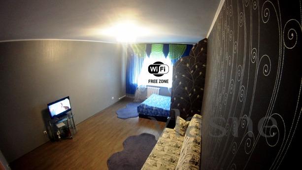 Spacious apartment in the center!, Bryansk - apartment by the day