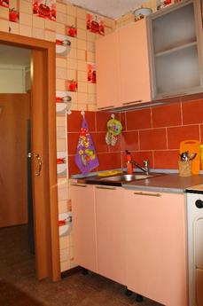 Apartment for rent in Sredneuralsk, Sredneuralsk - günlük kira için daire