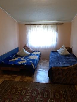 Denize uzak olmayan bir ev kiralayacağım, Chernomorsk (Illichivsk) - günlük kira için daire