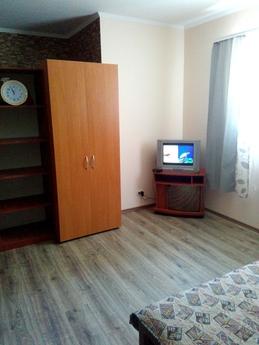 Teraslı ve ayrı girişli 1 oda, Chernomorsk (Illichivsk) - günlük kira için daire