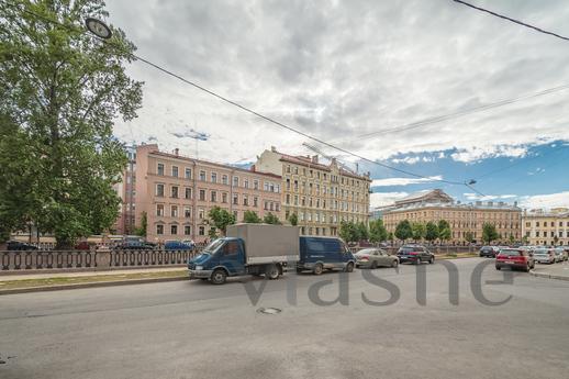 St. Petersburg, Canal Griboed, Санкт-Петербург - квартира подобово