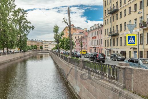 St. Petersburg, Canal Griboed, Санкт-Петербург - квартира подобово