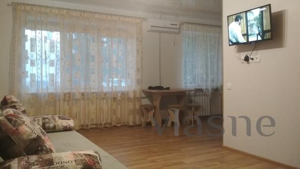 Berdyansk'ın merkezinde daire, Berdiansk - günlük kira için daire