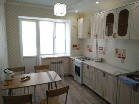 Rent a two-room apartment in heaven. Bat, Aktobe - günlük kira için daire