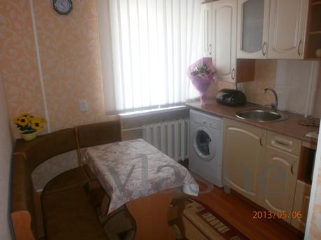1k apartment in the city center, Berdiansk - apartment by the day