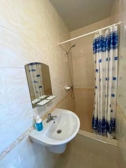 СУДАК. ГОСТЬОВИЙ БУДИНОК 'ПРОХЛАДА, Судак - квартира подобово