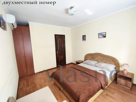 СУДАК. ГОСТЬОВИЙ БУДИНОК 'ПРОХЛАДА, Судак - квартира подобово