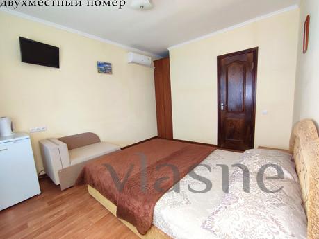 СУДАК. ГОСТЬОВИЙ БУДИНОК 'ПРОХЛАДА, Судак - квартира подобово