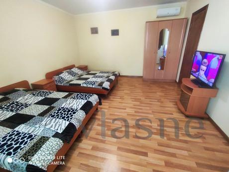 СУДАК. ГОСТЬОВИЙ БУДИНОК 'ПРОХЛАДА, Судак - квартира подобово