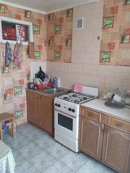 1 комнатная квартира в центре, Бердянск - квартира посуточно