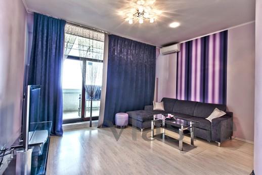 Красивая 2-комнатная квартира  в Аркадии с видом на море. На