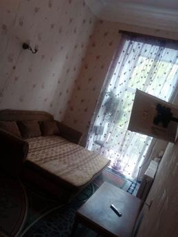 Rent an apartment in the center of Odessa. Large, roomy bed 