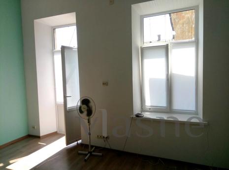 2 room apartment in the center of Odessa, Odessa - apartment by the day
