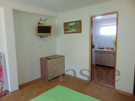 Triple Mint Room with Kitchen, Novyi Svet - mieszkanie po dobowo