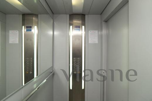 Large apartment format 1+, Tyumen - günlük kira için daire