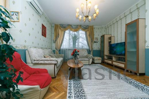 The apartment is two minutes walk from the center. The bedro