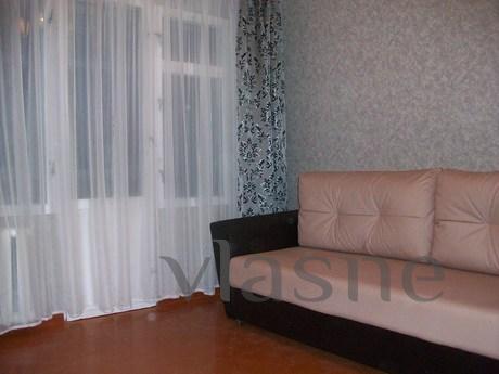 Two bedroom apartment on the Revolutiona, Feodosia - apartment by the day