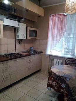 Renting an apartment by the day on Kalin, Dnipro (Dnipropetrovsk) - apartment by the day
