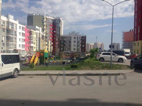 Daily st. Baturin, Simferopol - mieszkanie po dobowo