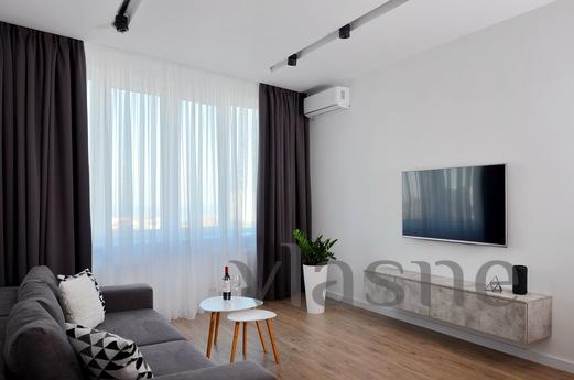 Modern apartments with sea views, Odessa - apartment by the day