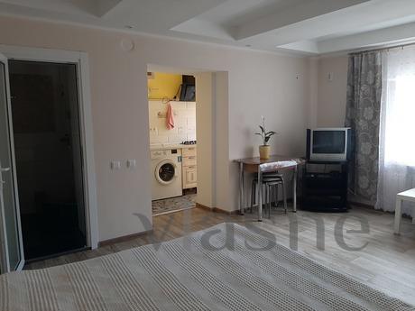 1kkv with a courtyard in the village Sun, Yalta - apartment by the day
