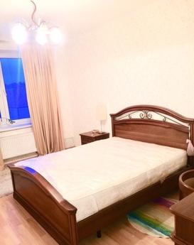 2 BR apartment, Kemerovo - apartment by the day