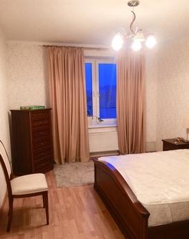 2 BR apartment, Kemerovo - apartment by the day