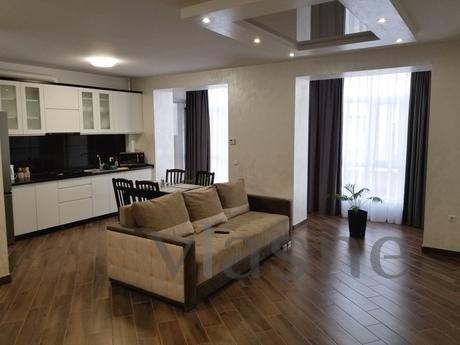 Luxury comfortable apartment in the heart of the city. Near 