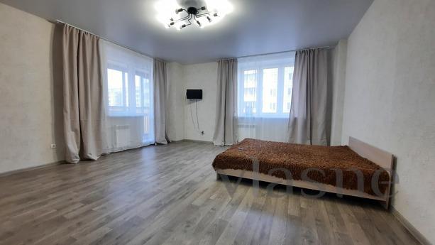 Просторная, комфортная 1-комнатная квартира для семьи, коман