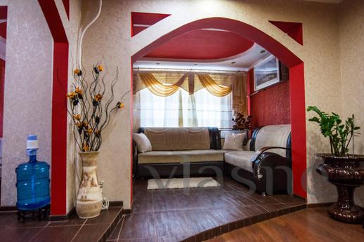 Luxury 3 bedroom VIP apartment, Uralsk - apartment by the day