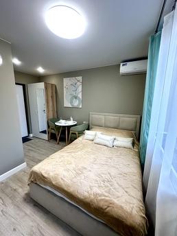 Cozy studio on B. Tulskaya, Москва - квартира подобово