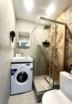 Cozy studio on B. Tulskaya, Москва - квартира подобово