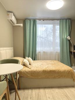 Cozy studio on B. Tulskaya, Москва - квартира подобово