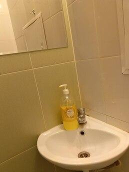 Cozy studio on B. Tatarskaya, Moscow - mieszkanie po dobowo