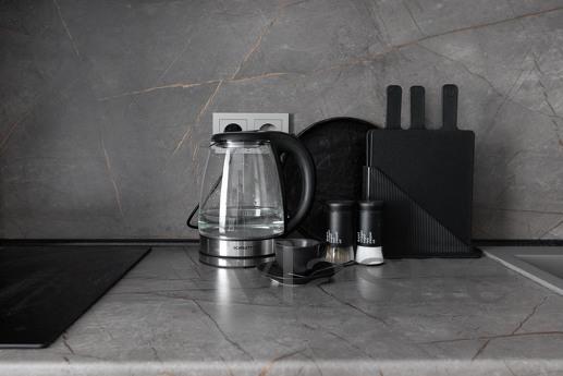 Уютная студия на Серебрякова 11к2, Москва - квартира посуточно