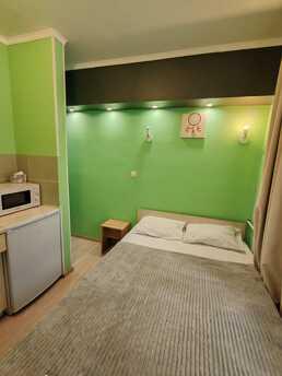Cozy studio on B. Tatarskaya, Moscow - mieszkanie po dobowo