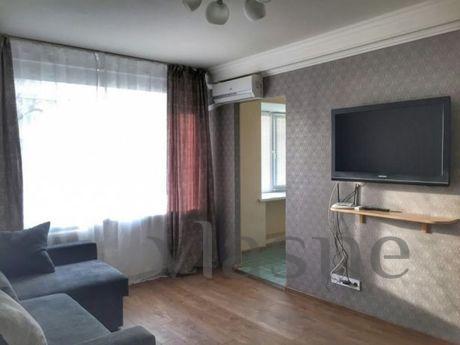 2k apartment in the center of Kiev, Kyiv - apartment by the day