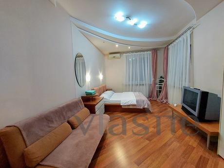Heroiv Stalingrad Avenue 4.Obolon, Kyiv - apartment by the day
