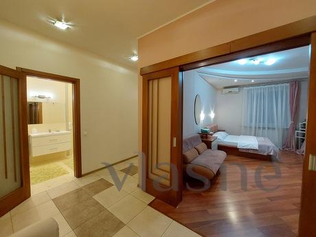 Heroiv Stalingrad Avenue 4.Obolon, Kyiv - apartment by the day