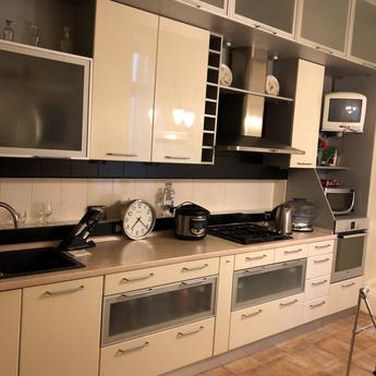 Luxury 4 room apartment apartment, Odessa - apartment by the day