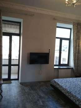 Rent stylish apartment near Deribasovsk, Odessa - apartment by the day