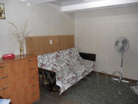 Rent 2-bedroom house on the beach, Berdiansk - mieszkanie po dobowo