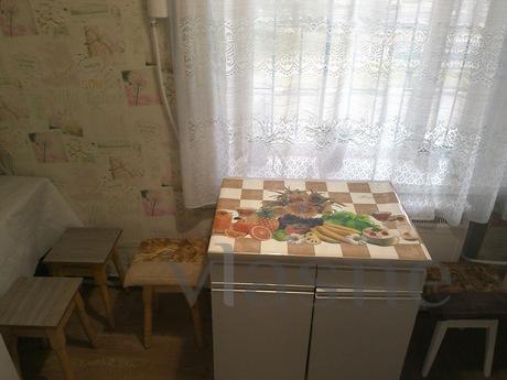 Apartment in the center, 2 minutes from, Skadovsk - apartment by the day