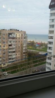 Rent 1-bedroom apartment near the sea, Yuzhny - günlük kira için daire