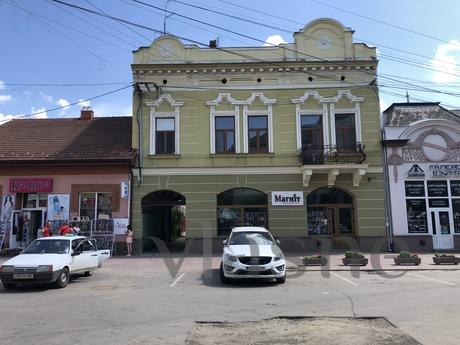 Şehir merkezinde verilen lüks daireler, Berehovo - günlük kira için daire