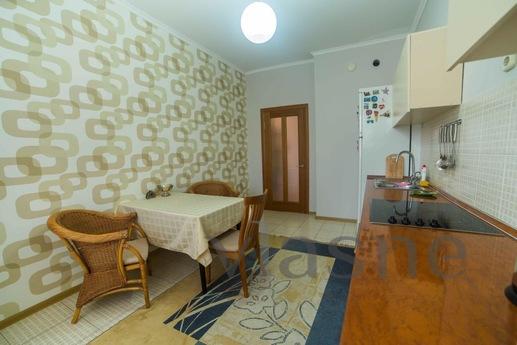 1 room Khan-Shatyr, Astana - apartment by the day