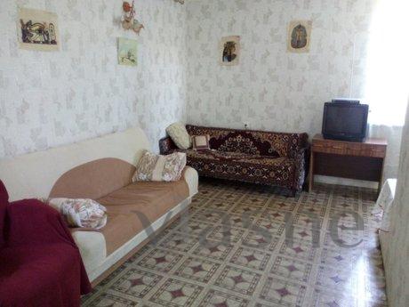 Cottage not far from the sea, Sevastopol - apartment by the day