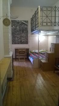 Small and inexpensive 1 bedroom apartment, 100 meters from t