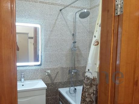 2 com apartment new house renovation, Chernomorsk (Illichivsk) - günlük kira için daire
